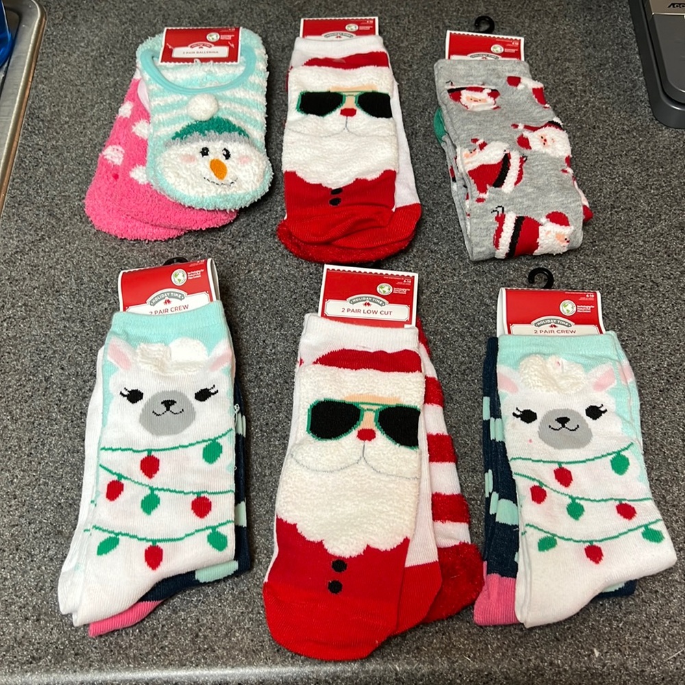 Holiday time 2 pack holiday socks six packs in total